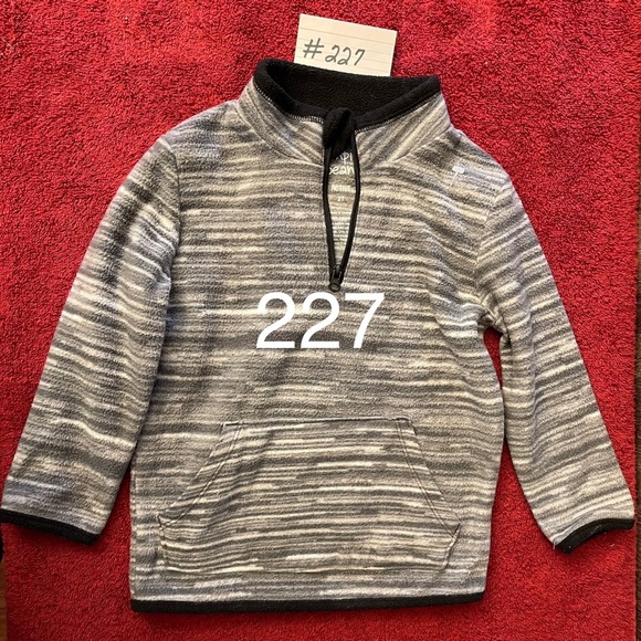 jumping beans Other - Jumping Bean Pullover, Boys. Size 2T, Gray & Black